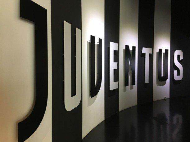 1615645537813024835.jpg 34.jpg